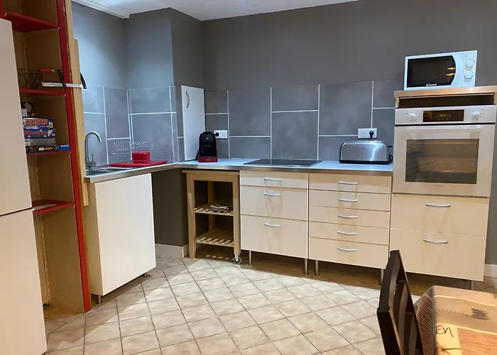 Maison 3 Chambres, 3 Sdb, Terrasse, Piscine, Spa