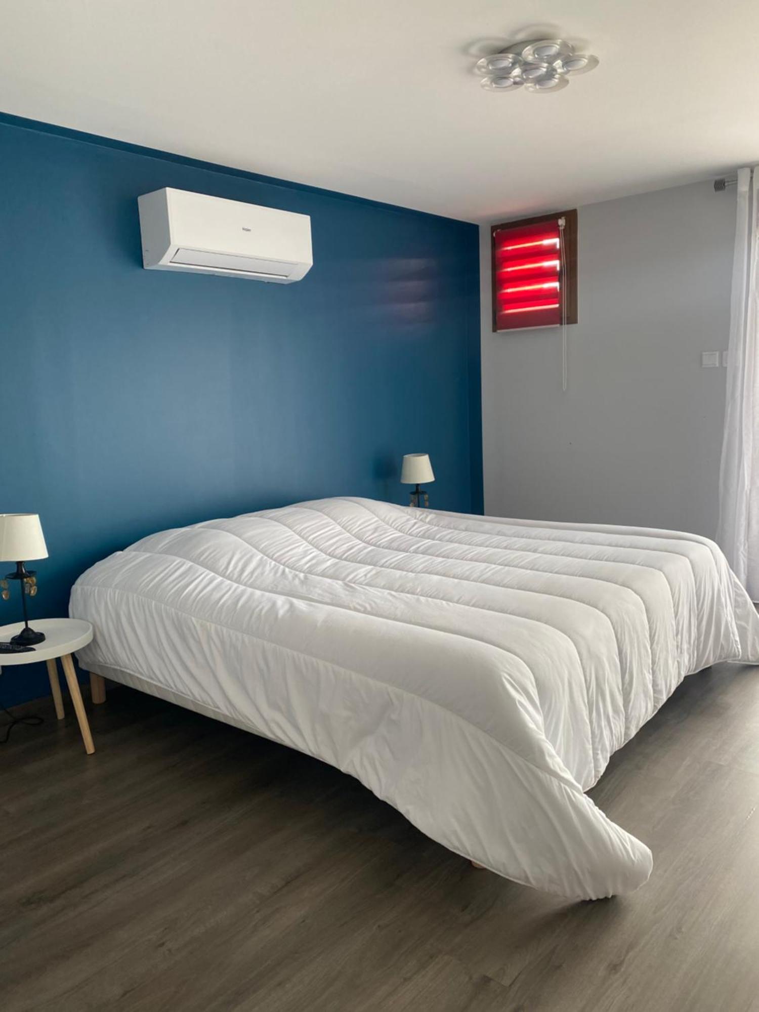 Hébergement de vacances Maison 3 Chambres, 3 Sdb, Terrasse, Piscine, Meyrie